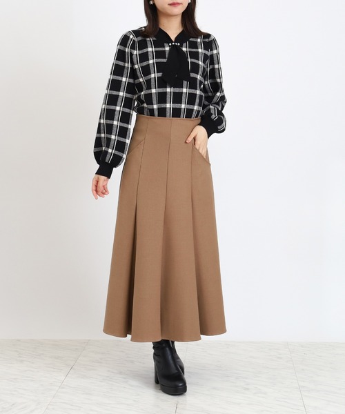 ASTORIA ODIER（アストリアオディール）の「チェック柄ジャガードボウタイプルオーバー（ニット/セーター・レディース・ブラック/サックスブルー/ホワイト・MEDIUM/LARGE）」の15枚目の写真