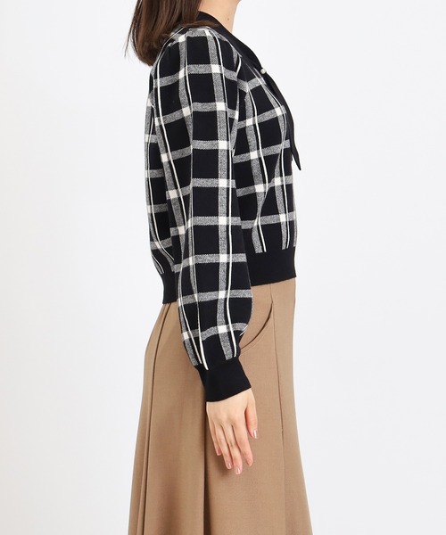 ASTORIA ODIER（アストリアオディール）の「チェック柄ジャガードボウタイプルオーバー（ニット/セーター・レディース・ブラック/サックスブルー/ホワイト・MEDIUM/LARGE）」の17枚目の写真