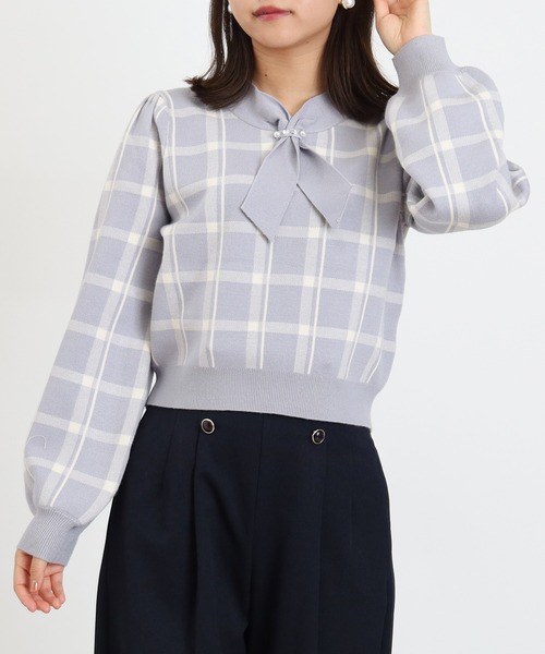 ASTORIA ODIER（アストリアオディール）の「チェック柄ジャガードボウタイプルオーバー（ニット/セーター・レディース・ブラック/サックスブルー/ホワイト・MEDIUM/LARGE）」の8枚目の写真