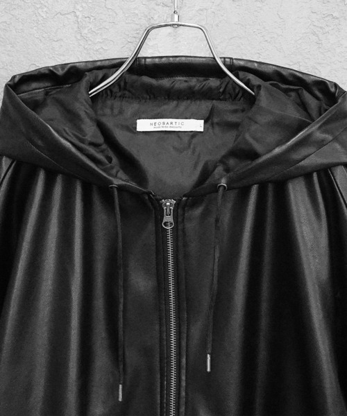 MinoriTY（マイノリティ）の「【MinoriTY select】PUレザーフルジップオーバーサイズパーカー フーディー ビッグシルエット ルーズフィット 革ジャン 革ジャケット（パーカー・メンズ・チャコール/ブラック・M/L/LL）」の11枚目の写真