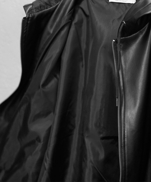 MinoriTY（マイノリティ）の「【MinoriTY select】PUレザーフルジップオーバーサイズパーカー フーディー ビッグシルエット ルーズフィット 革ジャン 革ジャケット（パーカー・メンズ・チャコール/ブラック・M/L/LL）」の13枚目の写真