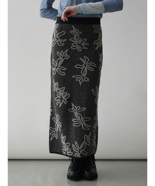 :ETHROF(イーサオブ)の「FLOWER JACQUARD BICOLOR KNIT SKIRT(スカート・レディース・ブラック/グレー/ブルー・MEDIUM)」の6枚目の写真