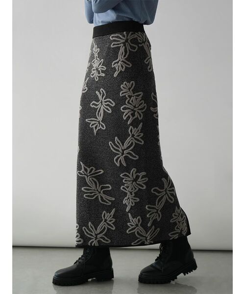 :ETHROF(イーサオブ)の「FLOWER JACQUARD BICOLOR KNIT SKIRT(スカート・レディース・ブラック/グレー/ブルー・MEDIUM)」の7枚目の写真