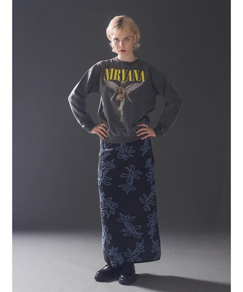 :ETHROF(イーサオブ)の「FLOWER JACQUARD BICOLOR KNIT SKIRT(スカート・レディース・ブラック/グレー/ブルー・MEDIUM)」の18枚目の写真