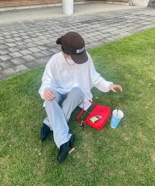 ISOOK（アイスー）の「スウェットフレアパンツ(kiharu select) / スウェットパンツ ハイウエスト ハイライズ ウエストゴム グレー ブラック 春服（スウェットパンツ・レディース・ブラック/グレー・FREE）」の7枚目の写真