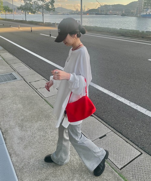 ISOOK（アイスー）の「スウェットフレアパンツ(kiharu select) / スウェットパンツ ハイウエスト ハイライズ ウエストゴム グレー ブラック 春服（スウェットパンツ・レディース・ブラック/グレー・FREE）」の10枚目の写真