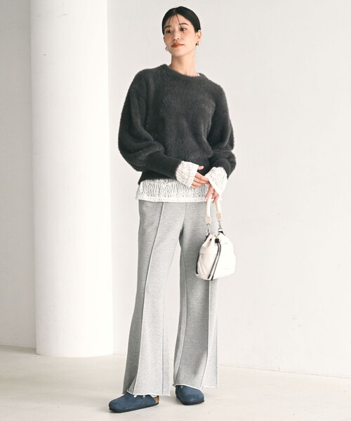 green label relaxing（グリーンレーベルリラクシング）の「【WEB限定】＜at ease＞フェザーヤーン プルオーバー ニット（ニット/セーター・レディース・ダークグレー/ライトグレー/ベージュ/オフホワイト・FREE）」の13枚目の写真