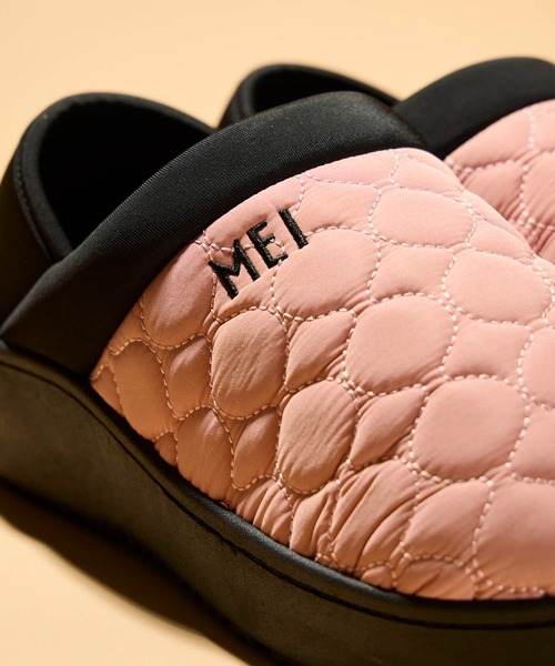 MEI（メイ）の「【 MEI / メイ 】レディース2WAY厚底モックシューズ ★アクリルチャーム付き★（スリッポン・レディース・ブラック/ベージュ/ピンク・S/M/L）」の7枚目の写真