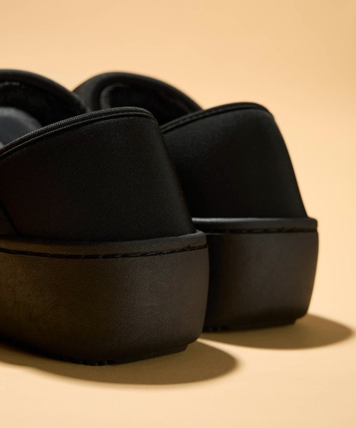 MEI（メイ）の「【 MEI / メイ 】レディース2WAY厚底モックシューズ ★アクリルチャーム付き★（スリッポン・レディース・ブラック/ベージュ/ピンク・S/M/L）」の11枚目の写真