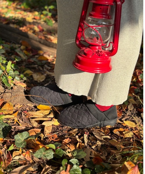 MEI（メイ）の「【 MEI / メイ 】レディース2WAY厚底モックシューズ ★アクリルチャーム付き★（スリッポン・レディース・ブラック/ベージュ/ピンク・S/M/L）」の21枚目の写真