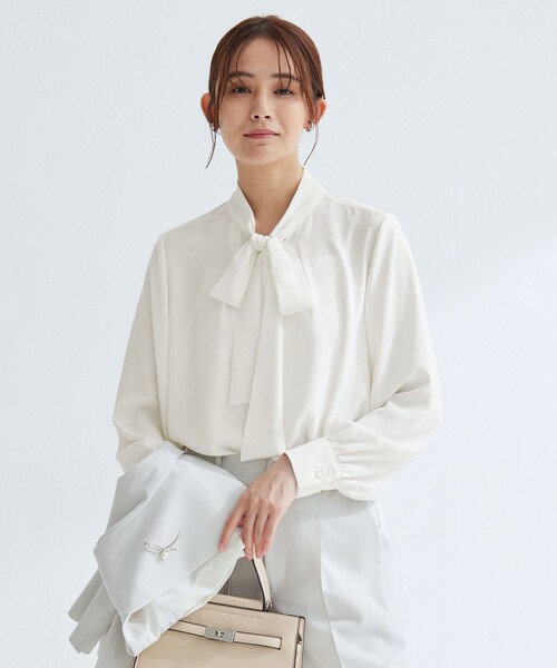 green label relaxing（グリーンレーベルリラクシング）の「トロミ ボウタイ ブラウス マシンウォッシャブル（シャツ/ブラウス・レディース・ホワイト/その他1・FREE）」の2枚目の写真