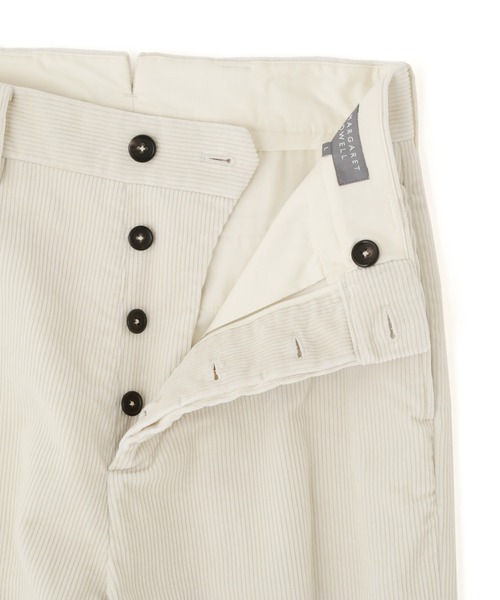 MARGARET HOWELL（マーガレットハウエル）の「8 WALE CORDUROY（その他パンツ・メンズ・ブラック/アイボリー・SMALL/MEDIUM/LARGE/X-LARGE）」の6枚目の写真