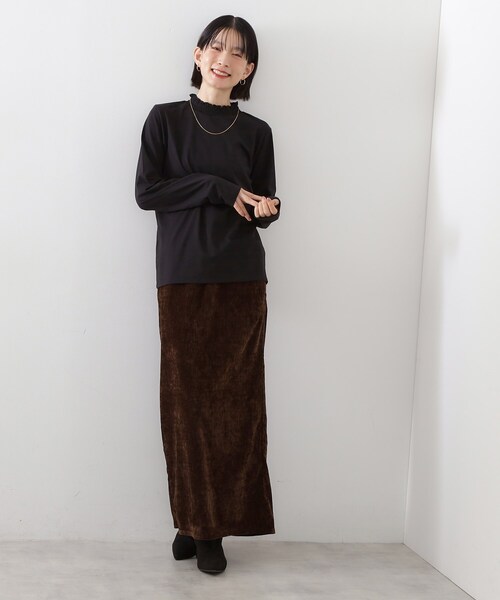 THE SHOP TK (ザ ショップ ティーケー )の「【冬のレイヤードスタイルに/吸湿発熱】 シャーリングカットソー(Tシャツ/カットソー・レディース・オフホワイト/スミクロ/ブラック・12/13)」の10枚目の写真