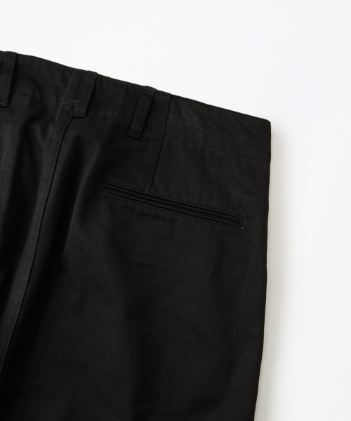 OUTSTANDING(アウトスタンディング)の「OFFICER CHINO PANTS_BLACK(その他パンツ・レディース・その他・SMALL/MEDIUM/LARGE)」の8枚目の写真