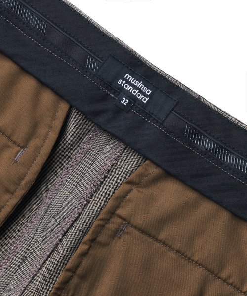 MUSINSA STANDARD（ムシンサスタンダード）の「グレンチェッカーテーパード隠しバンディングクロップドスラックス[ダークベージュ]（スラックス・メンズ・その他・27/28/29/42/30/26）」の6枚目の写真