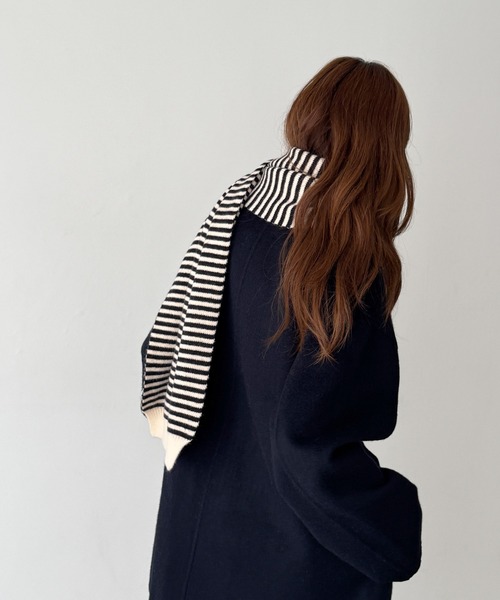 CANAL JEAN(キャナルジーン)の「El mar ボーダーマフラー(マフラー・レディース・ネイビー/チャコールグレー/ブラック/ブラウン/ブルー・ONE SIZE)」の7枚目の写真