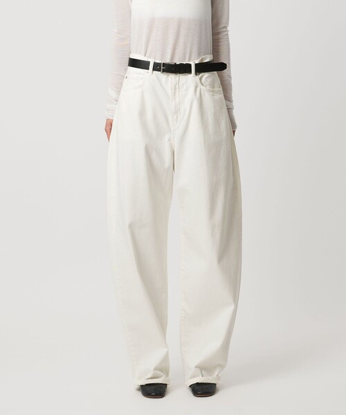 AEWEN MATOPH(イウエン マトフ)の「<AEWEN MATOPH>デニムカーブパンツ(デニムパンツ・レディース・ホワイト/ブラック/コバルトブルー・34/36/38)」の5枚目の写真