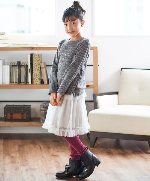 BeBe（ベベ）の「ラメチュールフリルティアードスカート（スカート・キッズ・オフホワイト/グレー・140cm/130cm/150cm/120cm）」の5枚目の写真