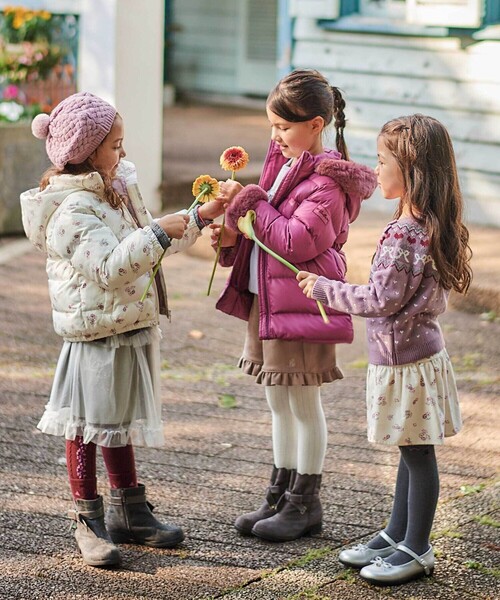 BeBe（ベベ）の「ラメチュールフリルティアードスカート（スカート・キッズ・オフホワイト/グレー・140cm/130cm/150cm/120cm）」の10枚目の写真