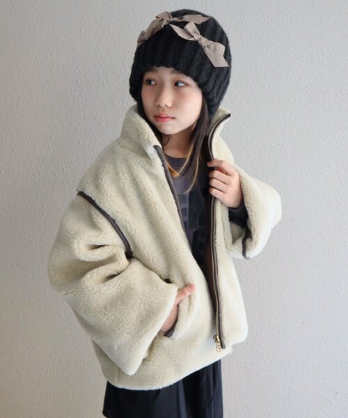 CIAOPANIC TYPY(チャオパニックティピー)の「【KIDS】【ジュニアサイズあり】気温対応ママとお揃い!ぬくかる2WAYマルチウェイボアジャケット(OSORO)(ブルゾン・キッズ・チャコールグレー/アイボリー・150/130/110)」の15枚目の写真
