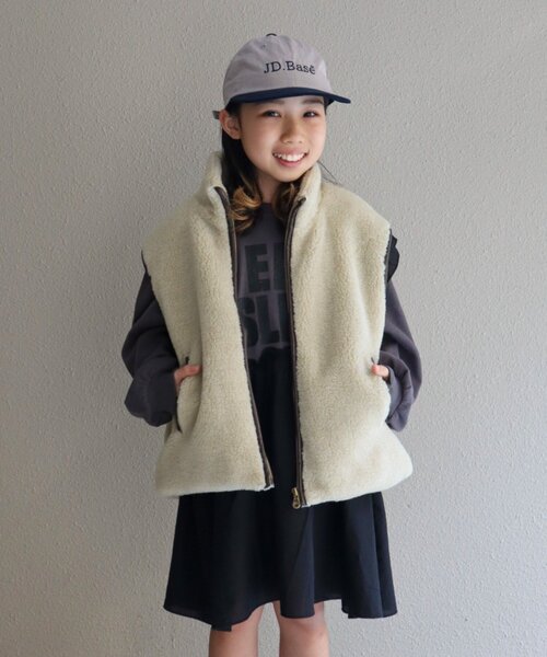 CIAOPANIC TYPY(チャオパニックティピー)の「【KIDS】【ジュニアサイズあり】気温対応ママとお揃い!ぬくかる2WAYマルチウェイボアジャケット(OSORO)(ブルゾン・キッズ・チャコールグレー/アイボリー・150/130/110)」の18枚目の写真