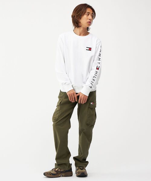 TOMMY HILFIGER(トミーヒルフィガー)の「【オンライン限定】フレンチテリー ロゴ ロングスリーブスウェット(スウェット・メンズ・チャコールグレー/ホワイト/ネイビー・MEDIUM/X-LARGE/LARGE/SMALL)」の10枚目の写真