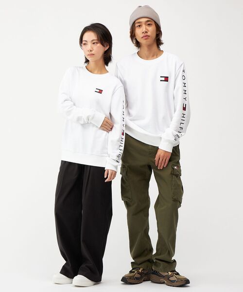 TOMMY HILFIGER（トミーヒルフィガー）の「【オンライン限定】フレンチテリー ロゴ ロングスリーブスウェット（スウェット・メンズ・チャコールグレー/ホワイト/ネイビー・MEDIUM/X-LARGE/LARGE/SMALL）」の22枚目の写真