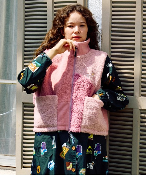 go slow caravan（ゴースローキャラバン）の「ボア×フリース パッチワークショートベスト W（その他アウター・レディース・ピンク/ブラック/グリーン・FREE）」の3枚目の写真