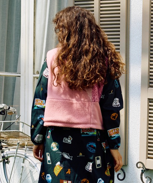 go slow caravan（ゴースローキャラバン）の「ボア×フリース パッチワークショートベスト W（その他アウター・レディース・ピンク/ブラック/グリーン・FREE）」の14枚目の写真