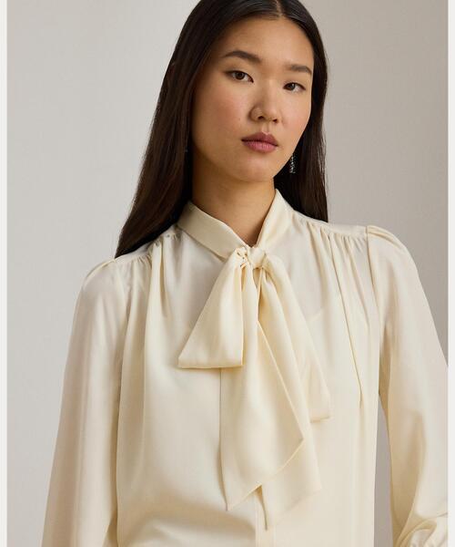 LAUREN RALPH LAUREN(ローレン ラルフ ローレン)の「ジョーゼット タイネック ブラウス(シャツ/ブラウス・レディース・ナチュラル・XS/S/M)」の4枚目の写真