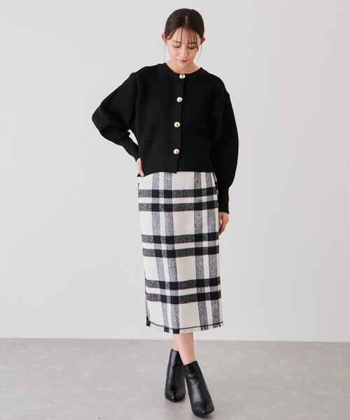 Jayro（ジャイロ）の「ビッグ釦柄切替バルーンカーディガン（カーディガン/ボレロ・レディース・オフホワイト/ブラック/オレンジ・FREE）」の9枚目の写真