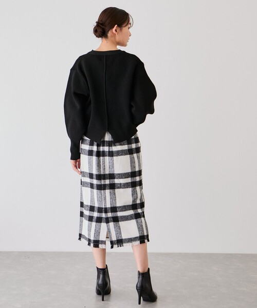 Jayro（ジャイロ）の「ビッグ釦柄切替バルーンカーディガン（カーディガン/ボレロ・レディース・オフホワイト/ブラック/オレンジ・FREE）」の11枚目の写真