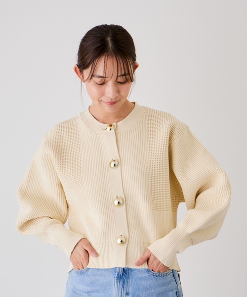 Jayro（ジャイロ）の「ビッグ釦柄切替バルーンカーディガン（カーディガン/ボレロ・レディース・オフホワイト/ブラック/オレンジ・FREE）」の12枚目の写真