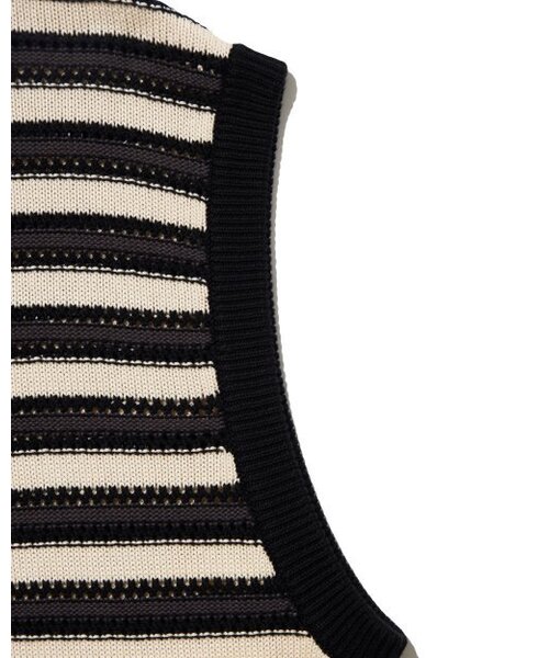 BESLOW(ビースロー)の「STRIPE PUNCHING KNIT VEST BLACK(ベスト・メンズ・その他・LARGE/MEDIUM)」の3枚目の写真