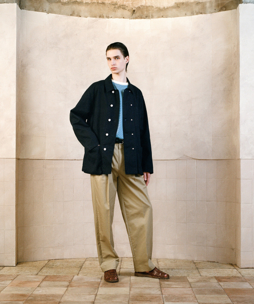 SHIRTER(シャーター)の「ALEX DOUBLE PLEATS CHINO PANTS (BEIGE)(その他パンツ・メンズ・その他・SMALL/MEDIUM/LARGE)」の3枚目の写真