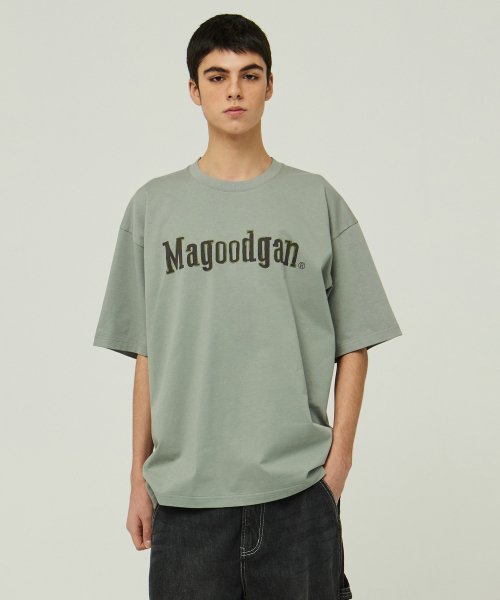 MAGOODGAN(メックウッドガン)の「スウェグバー3580刺繍オーバーサイズオフホワイト半袖Tシャツ(Tシャツ/カットソー・レディース・その他・SMALL/MEDIUM/LARGE/X-LARGE)」の2枚目の写真