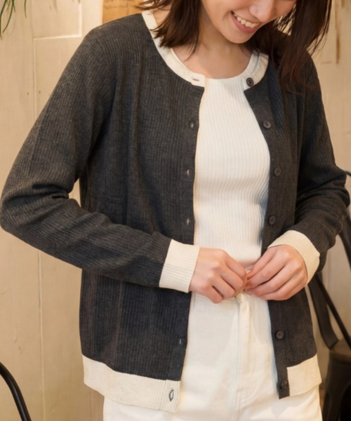 cammie(キャミー)の「レイヤード風デザイントップス(カーディガン/ボレロ・レディース・ダークグレー/レッド/アイボリー・M/L)」の8枚目の写真