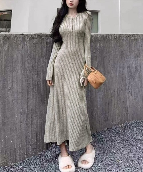 Miniministore（ミニミニストア）の「リブニットワンピース 長袖 ロングワンピ（ワンピース・レディース・グレイッシュベージュ/ブラック/グレー・FREE）」の3枚目の写真