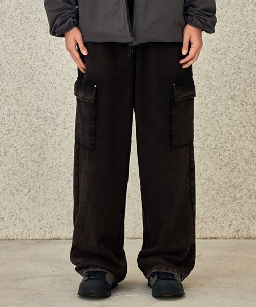 BALLUTE(バリュート)の「WASHED DYING CARGO SWEAT PANTS (BLACK)(スウェットパンツ・メンズ・その他・MEDIUM/LARGE)」の1枚目の写真