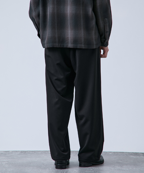 B.C STOCK（ベーセーストック）の「《追加》ヘビーT/R １タックワイドストレートスラックス（スラックス・メンズ・ネイビー/ブラウン/ブラック/チャコールグレー・MEDIUM/LARGE）」の8枚目の写真