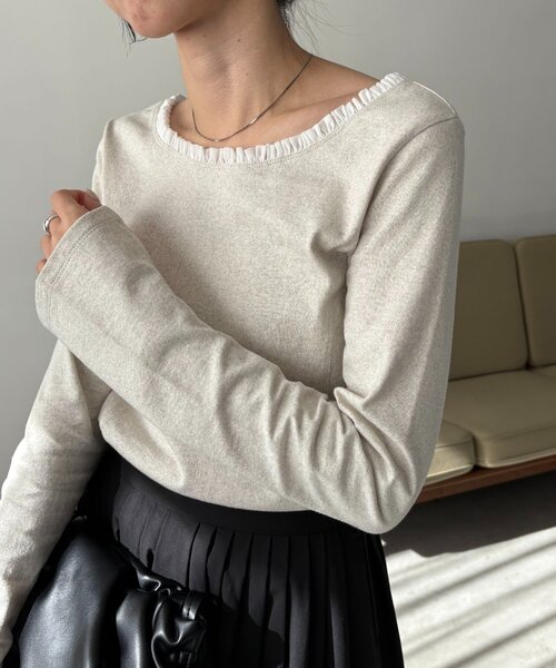 CAPRICIEUX LE'MAGE（カプリシューレマージュ）の「〈C.L〉フリル襟ボートネックTシャツ（Tシャツ/カットソー・レディース・ベージュ系その他/チャコールグレー/ホワイト・FREE）」の3枚目の写真