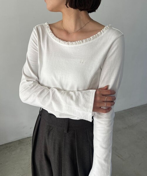 CAPRICIEUX LE'MAGE（カプリシューレマージュ）の「〈C.L〉フリル襟ボートネックTシャツ（Tシャツ/カットソー・レディース・ベージュ系その他/チャコールグレー/ホワイト・FREE）」の17枚目の写真