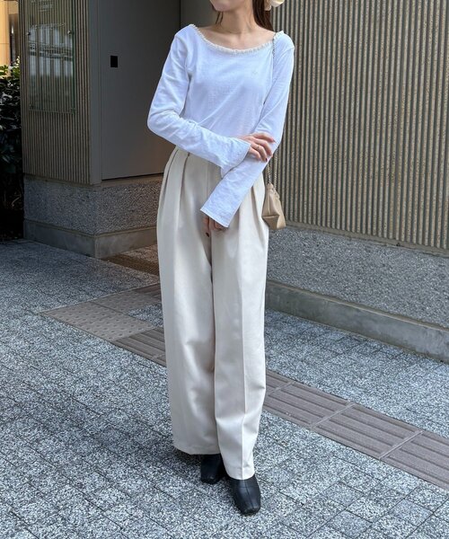 CAPRICIEUX LE'MAGE（カプリシューレマージュ）の「〈C.L〉フリル襟ボートネックTシャツ（Tシャツ/カットソー・レディース・ベージュ系その他/チャコールグレー/ホワイト・FREE）」の22枚目の写真