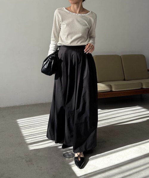 CAPRICIEUX LE'MAGE（カプリシューレマージュ）の「〈C.L〉フリル襟ボートネックTシャツ（Tシャツ/カットソー・レディース・ベージュ系その他/チャコールグレー/ホワイト・FREE）」の5枚目の写真