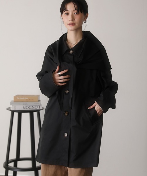 shetila(シェティラ)の「スカーフ付き 2WAY ステンカラーコート(ステンカラーコート・レディース・アイボリー/ブラック/ベージュ・M)」の2枚目の写真
