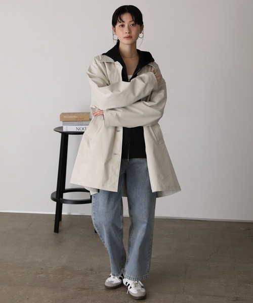 shetila(シェティラ)の「スカーフ付き 2WAY ステンカラーコート(ステンカラーコート・レディース・アイボリー/ブラック/ベージュ・M)」の12枚目の写真