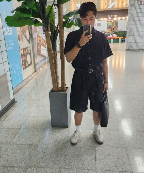 DOFFJASON（ドフジェーソン）の「カウハイドトートバッグ（トートバッグ・メンズ・ブラック・FREE）」の11枚目の写真