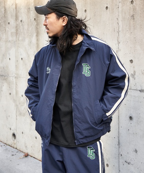 DISCUS ATHLETIC（ディスカス　アスレチック）の「DISCUS ATHLETIC ディスカス アスレティック ドロストトラックブルゾン（ブルゾン・メンズ・ネイビー/ブラック/アイボリー・M/L）」の3枚目の写真