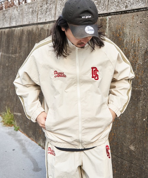 DISCUS ATHLETIC（ディスカス　アスレチック）の「DISCUS ATHLETIC ディスカス アスレティック ドロストトラックブルゾン（ブルゾン・メンズ・ネイビー/ブラック/アイボリー・M/L）」の4枚目の写真