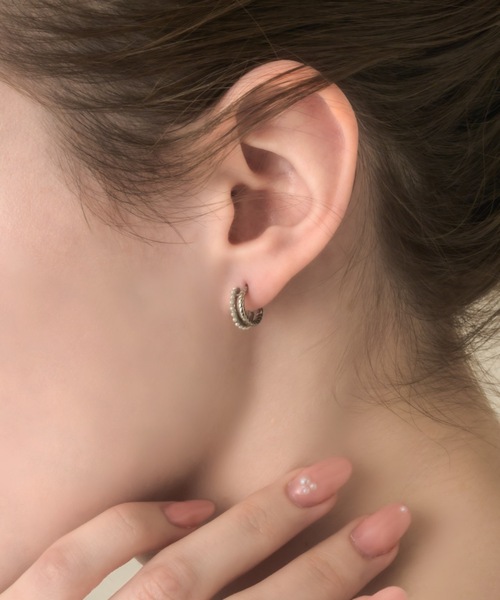 muku(ムク)の「PIERCE/TWIST PEARL(ピアス(両耳用)・レディース・シルバー/ゴールド・FREE)」の2枚目の写真